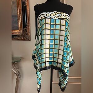 bebe Y2K Geo Print Handkerchief Hem Tie-Back Blouse Baddie Top Size Medium